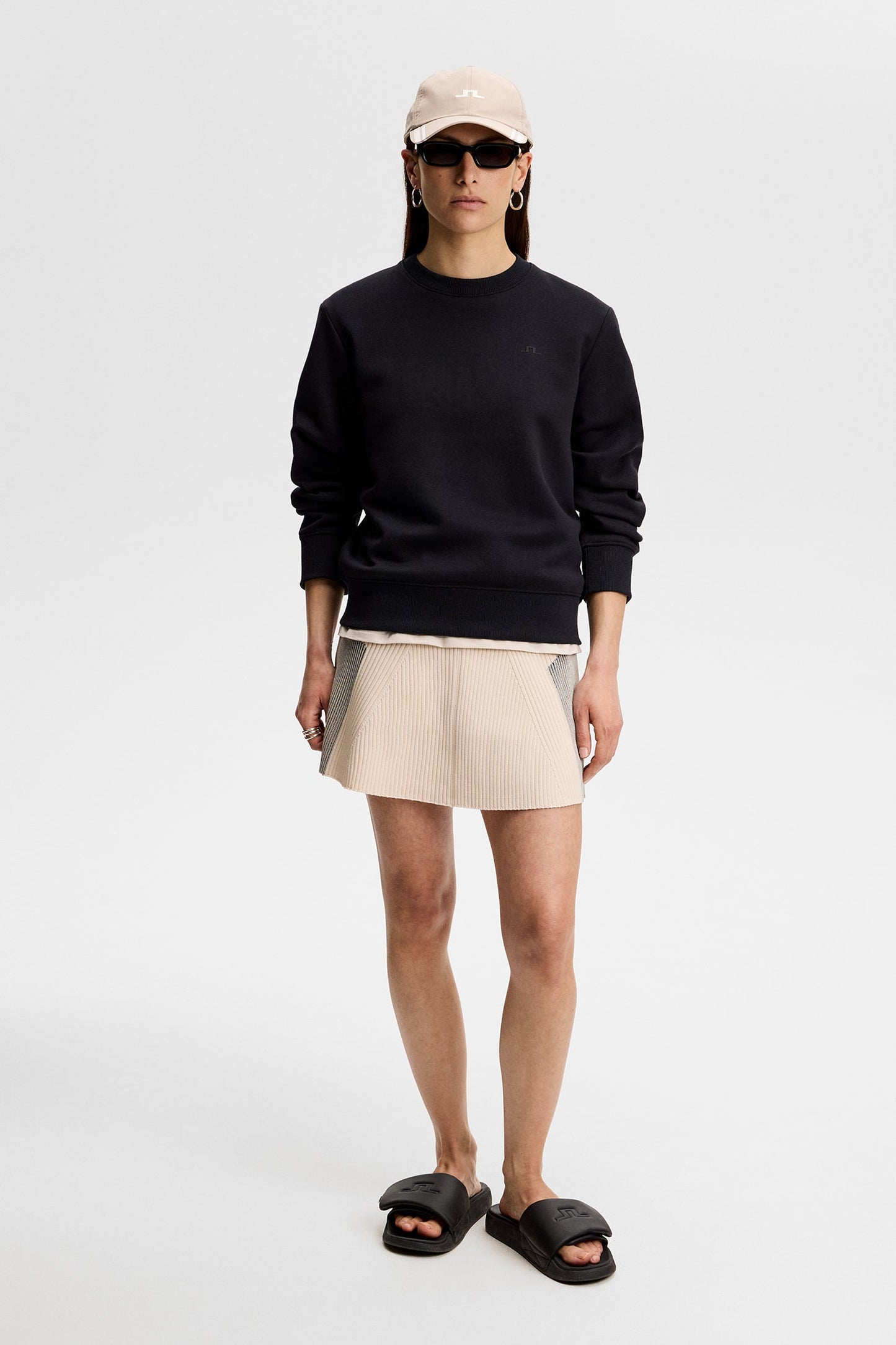 Nova Crew Neck / Black